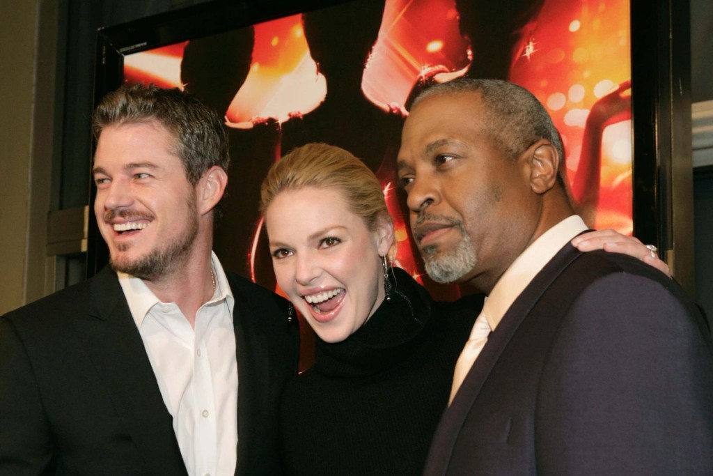 Eric Dane（左）与Katherine Heigl等主演《医人当自强》。