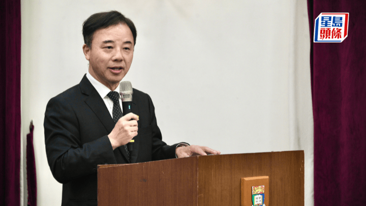 港大校長張翔回應大學發債。 