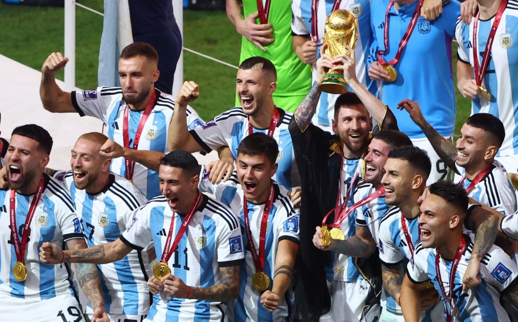 阿根廷击败法国队捧走大力神杯。路透社图片