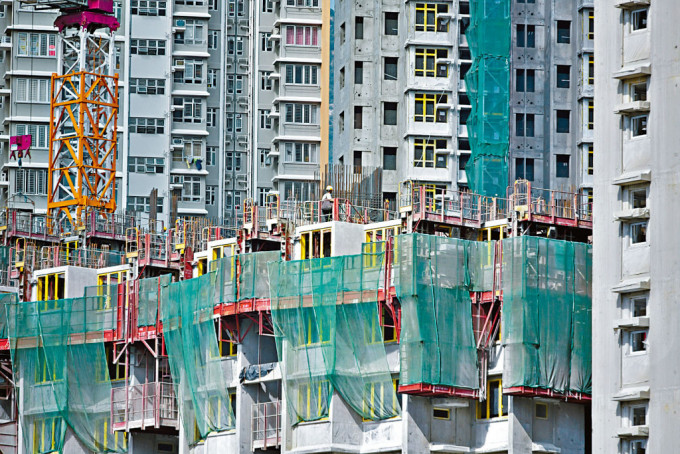 团结香港基金预计公屋综合轮候时间可望降至4.6年。资料图片