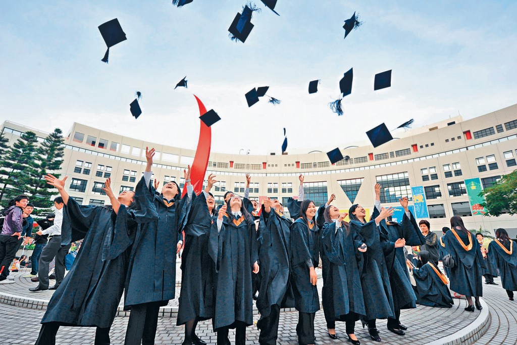 香港超越美國，成為內地學生第二大熱門留學目的地。