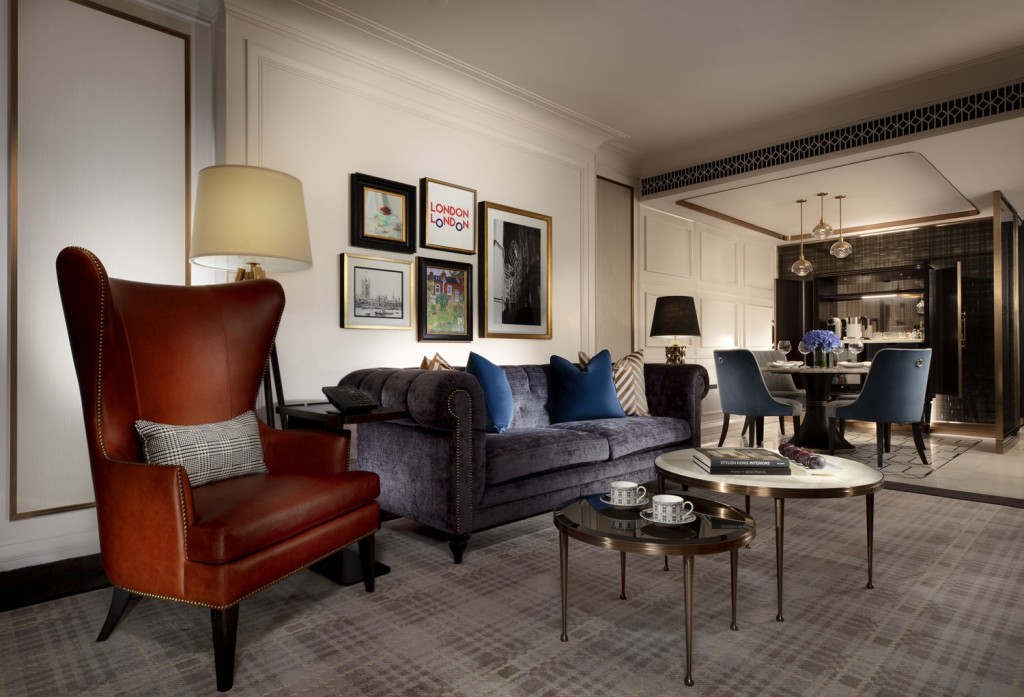 澳门好去处2023｜4. 澳门伦敦人 澳门伦敦人酒店在2023年《福布斯旅游指南》中，获五星最高评级。温莎套房面积113平方米，一系列绝无仅有的艺术作品设置于客厅。