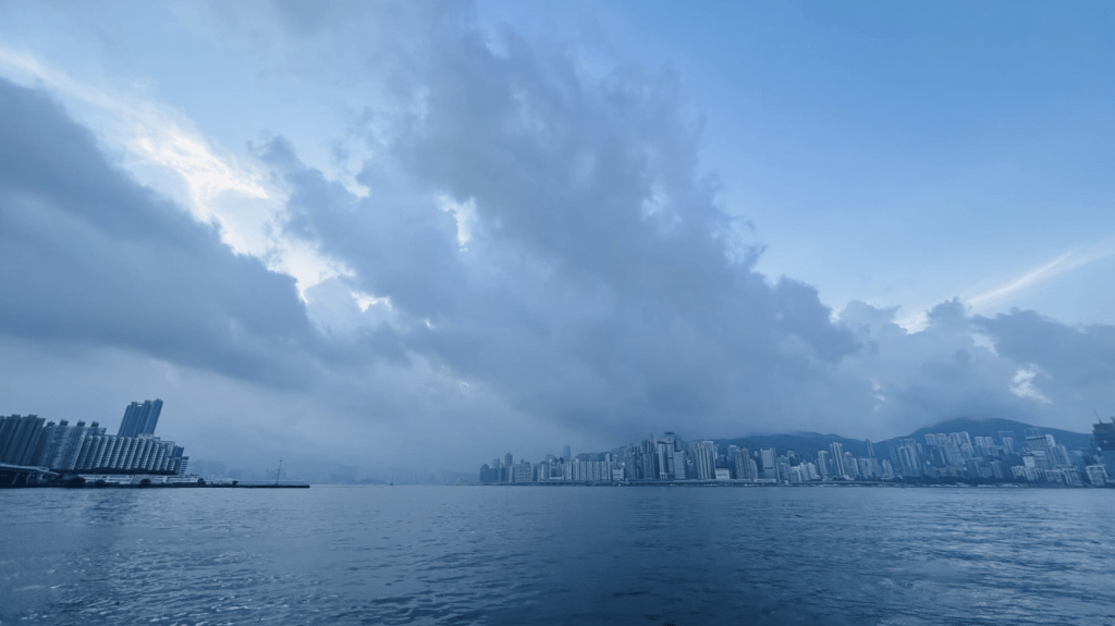 本港地區日間酷熱。蔡楚輝攝