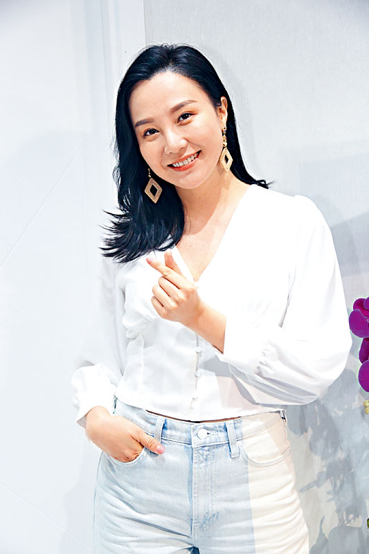 甄咏珊多谢老板在疫情期间仍为自己出歌。