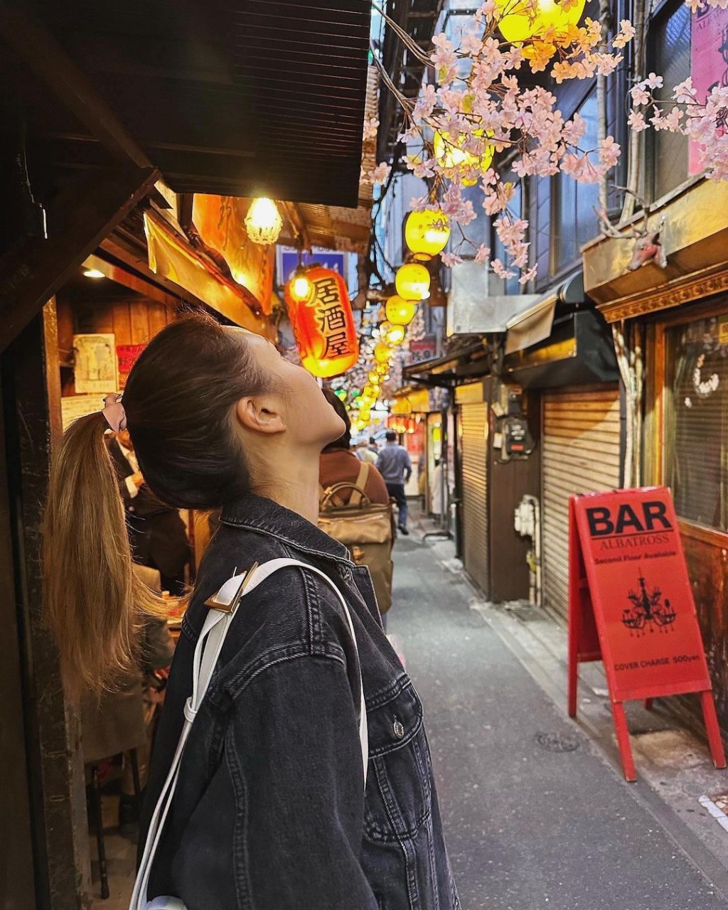 在社交网大晒于日本旅行靓相。