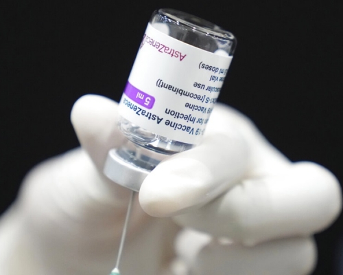意大利暫停為低於60歲者接種阿斯利康疫苗。AP資料圖片