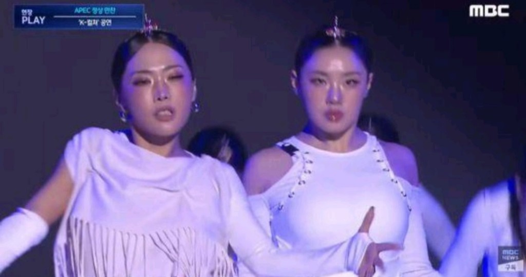 知名舞者Honey J(左)和Lee Jung(右)在晚宴上大展精湛舞技。 知名舞者Honey J(左)和Lee Jung(右)在晚宴上大展精湛舞技。