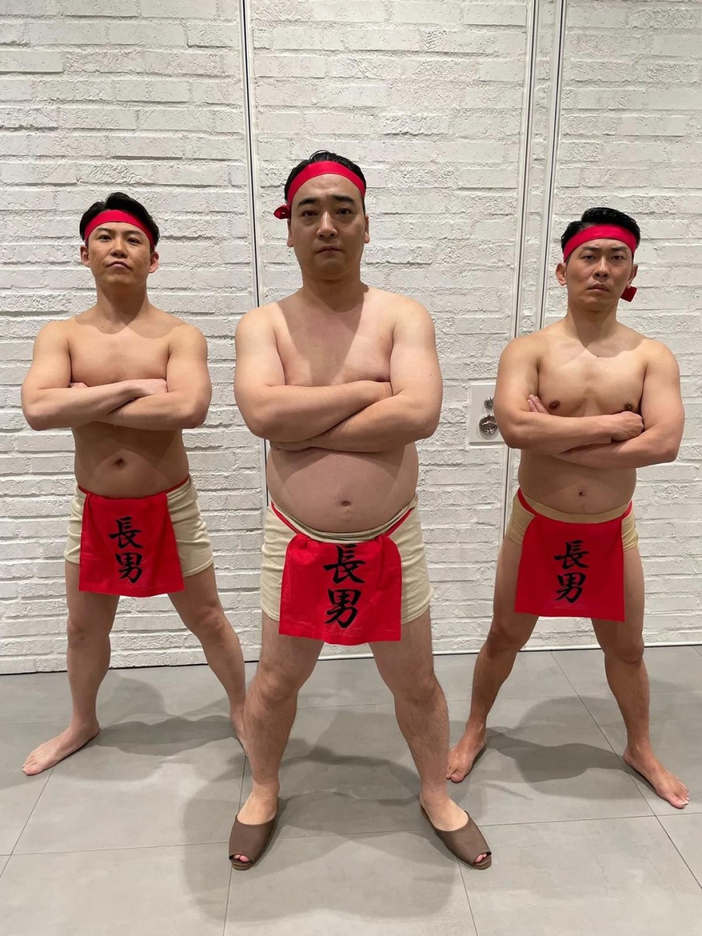齊藤慎二是搞笑團體「叢林口袋」一員，人氣頗高。