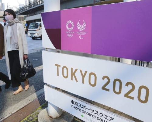 東京奧運組織委員會表示，聖火傳遞允許民眾沿途觀禮，但有多項防疫措施。AP圖片