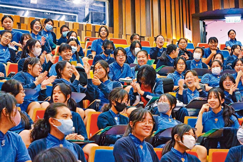 同學對澳門旅遊資源大感興趣。