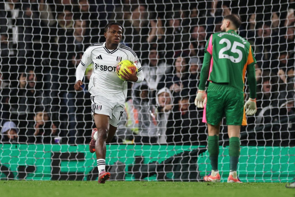 卓古美於71分鐘起，6分鐘內兩次左腳勁射破網。路透社