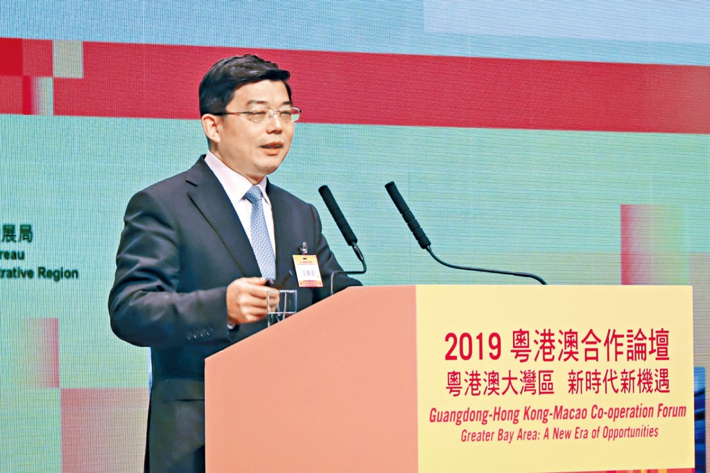 ■王振民曾任中聯辦法律部長。