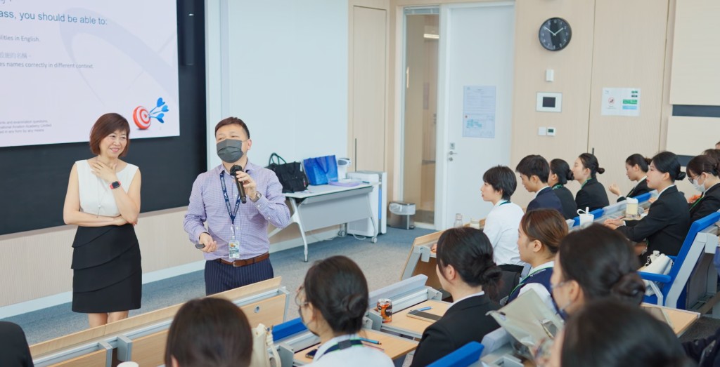 香港国际航空学院会为学员提供不同的航空业相关课程。