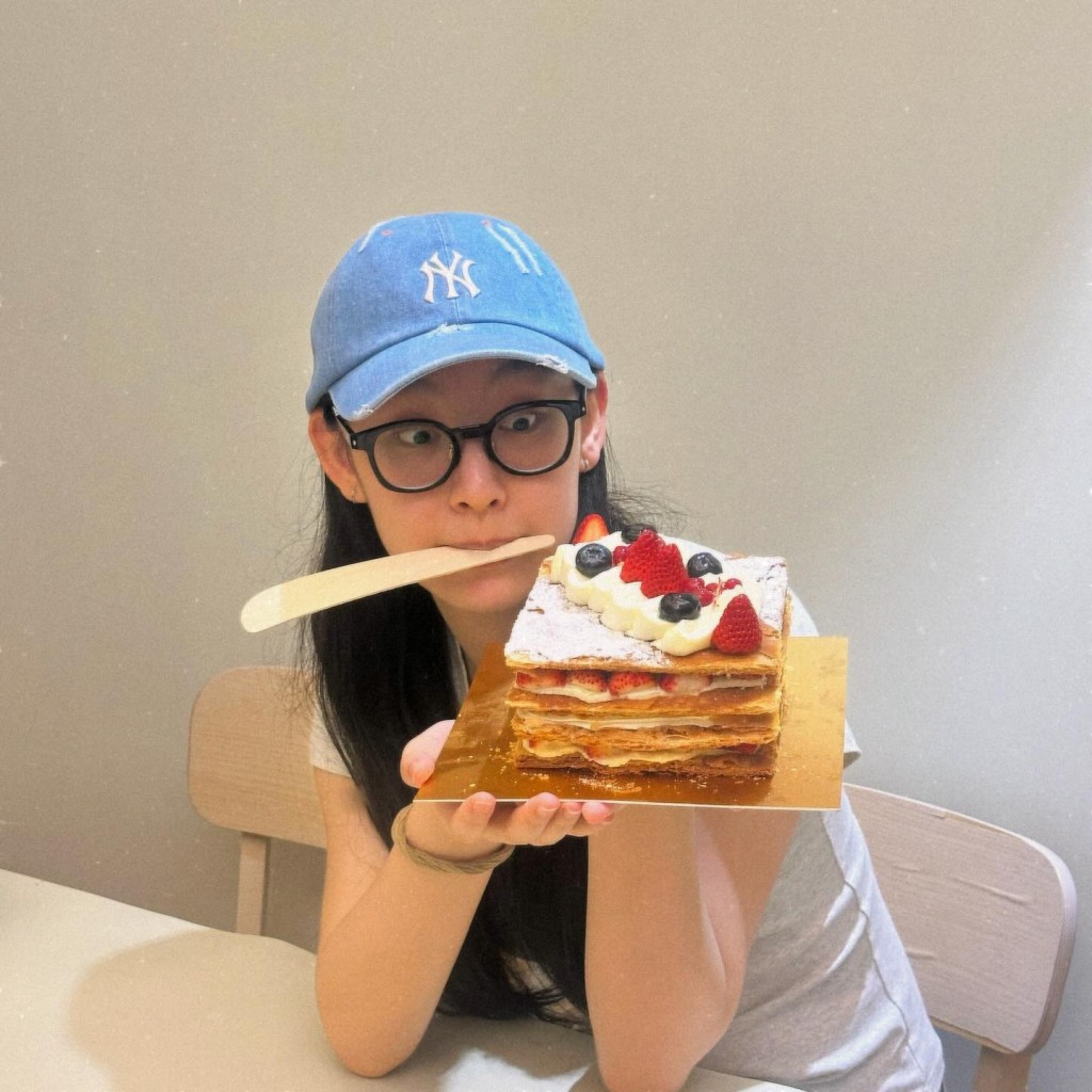 炎明熹在今年20歲生日未有大肆慶祝,反而經歷情緒突襲而流淚。 炎明熹在今年20歲生日未有大肆慶祝,反而經歷情緒突襲而流淚。