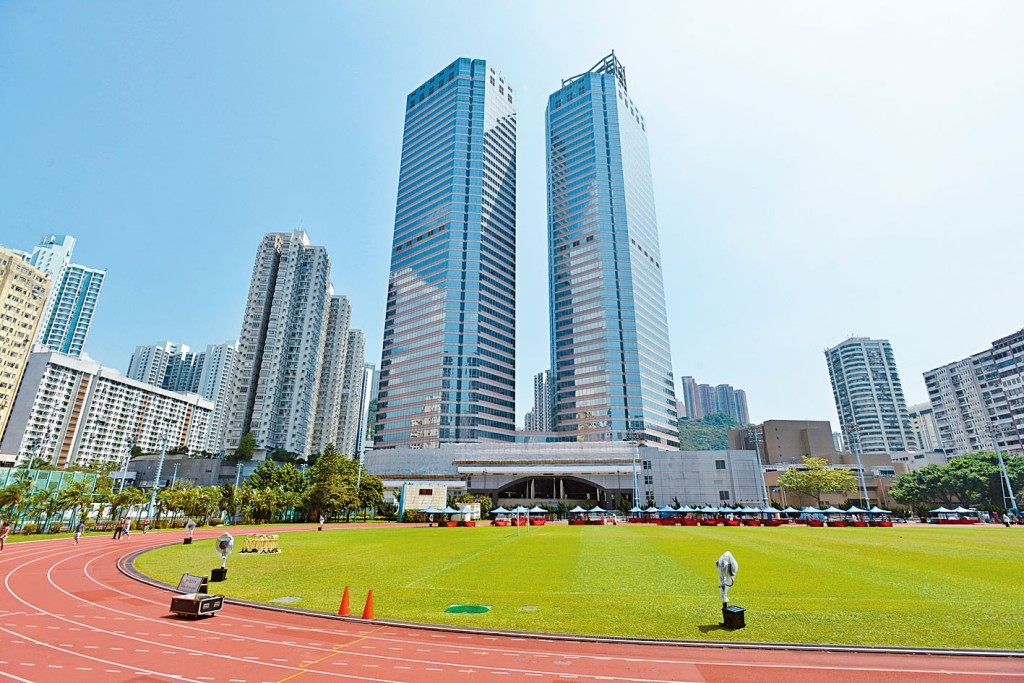 葵芳新都會廣場單位，由一家教會以2009萬承接。