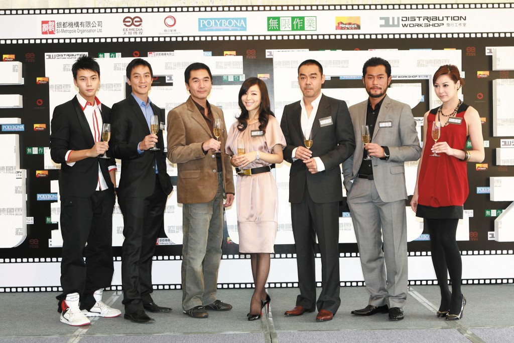張靜初與很多香港男神合作拍港產片。