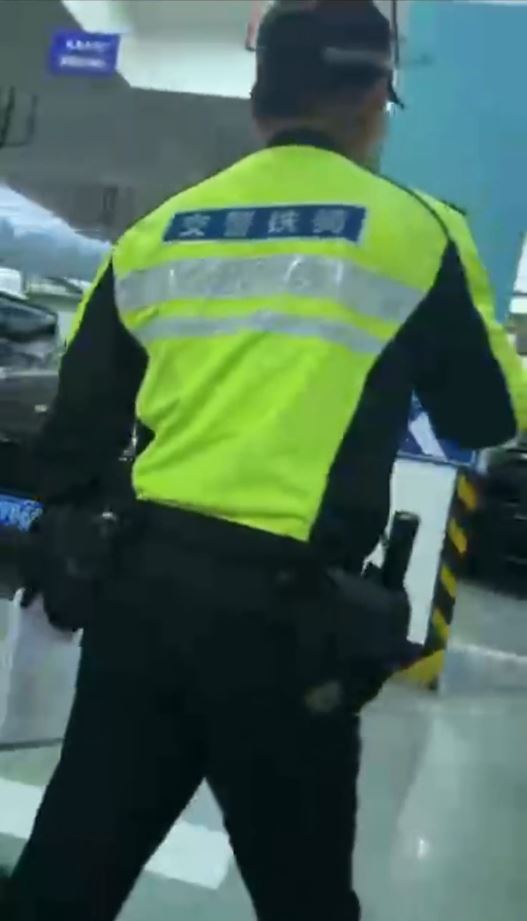 石先生舉報賴賬¥5泊車費的林寶堅尼車主醉駕，成功令對方被罰兼扣分。抖音＠南川