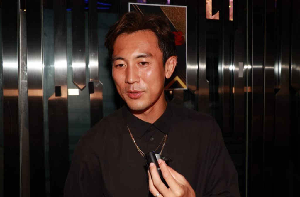 譚俊彥自認鍾意整蠱同事。