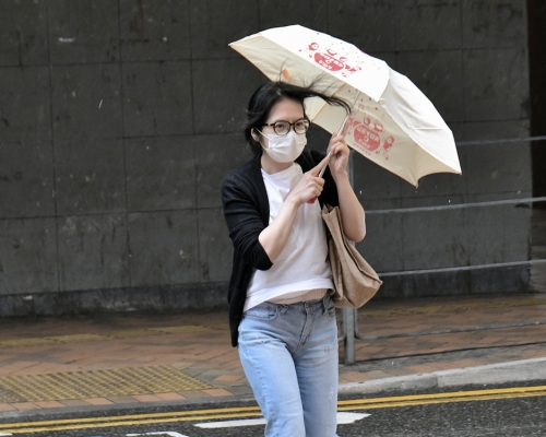 天文台發出局部地區大雨提示。資料圖片