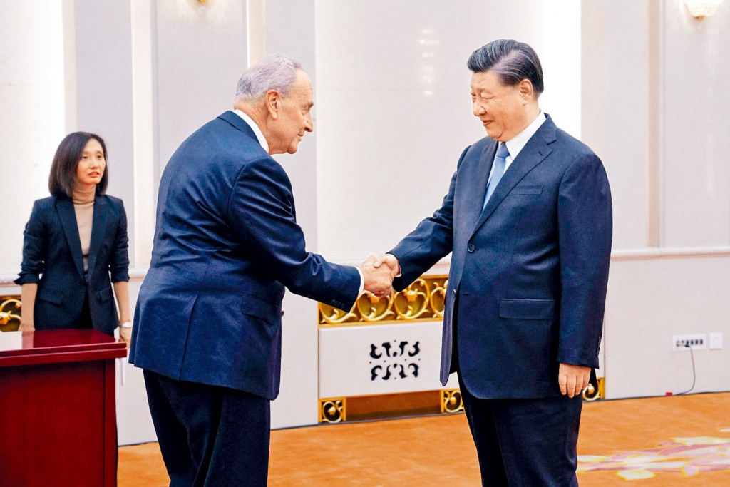 習近平昨日在北京會見美國參議院領袖舒默。