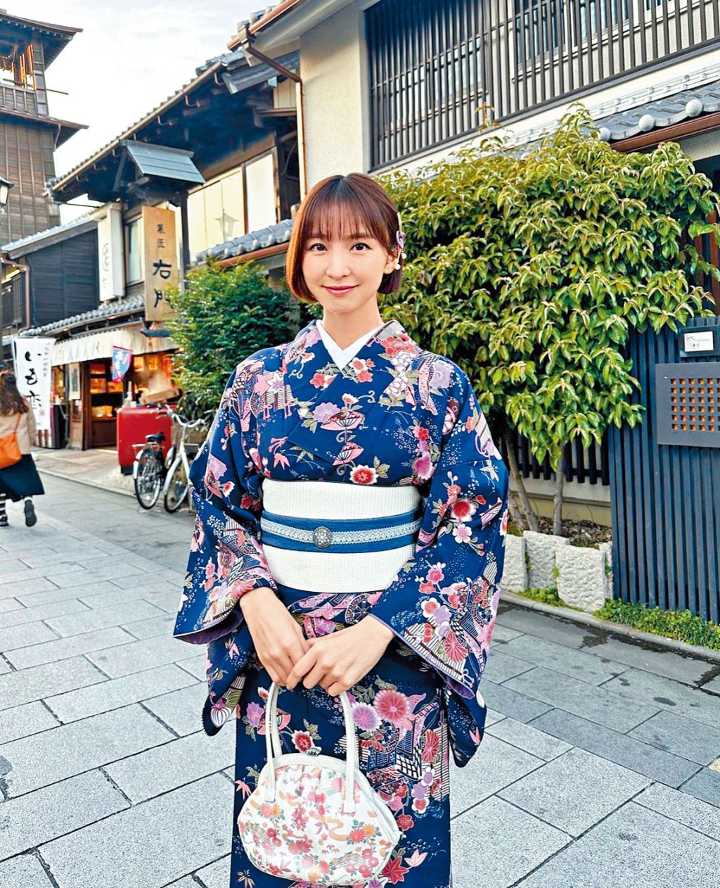 篠田麻里子去年被爆有婚外情,但卻一直否認出軌。