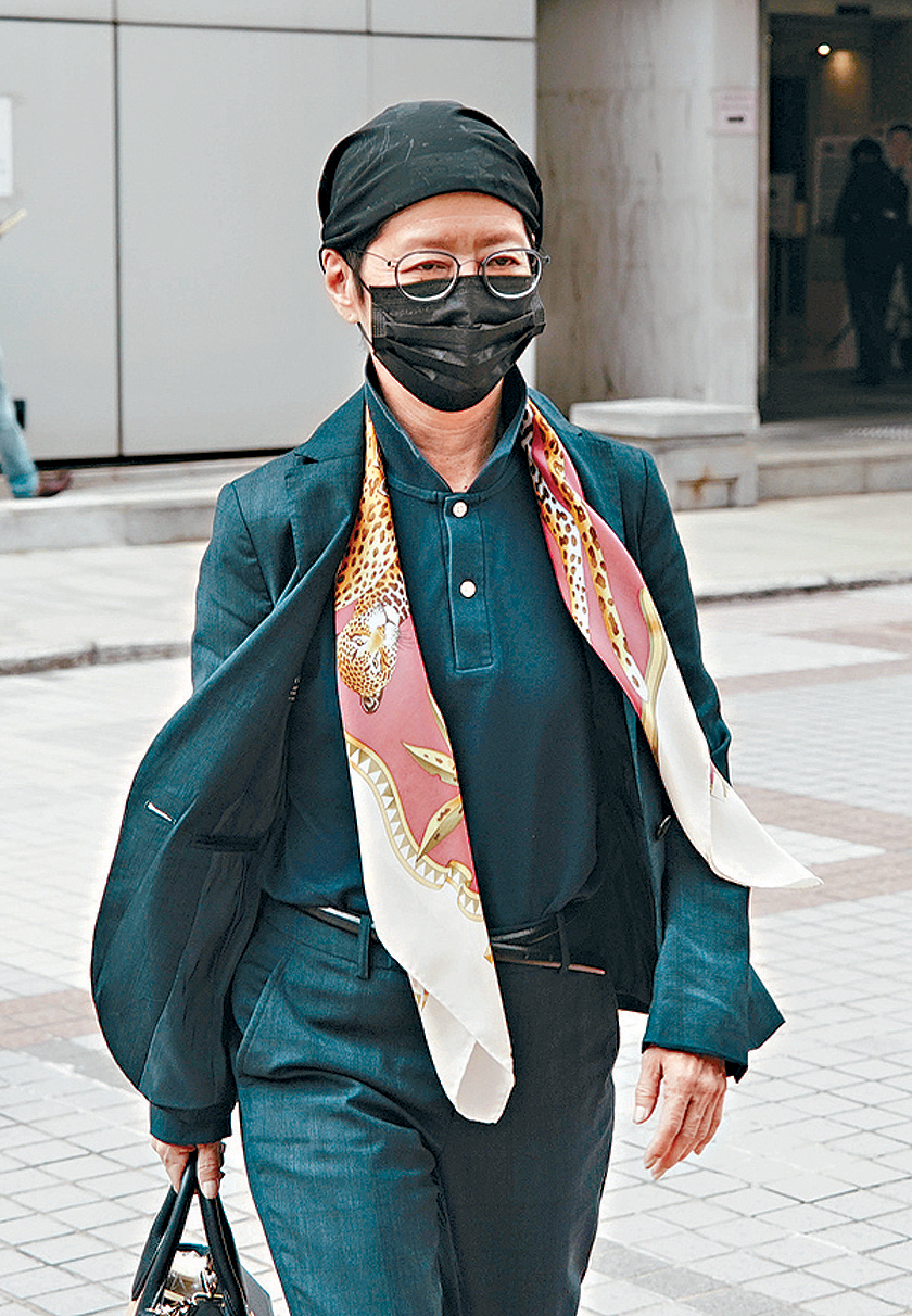 律師卓昭華，憶述她在周家成員面前宣讀遺囑後， 長女周莉莉及二女周蕙禮「最大反應」。