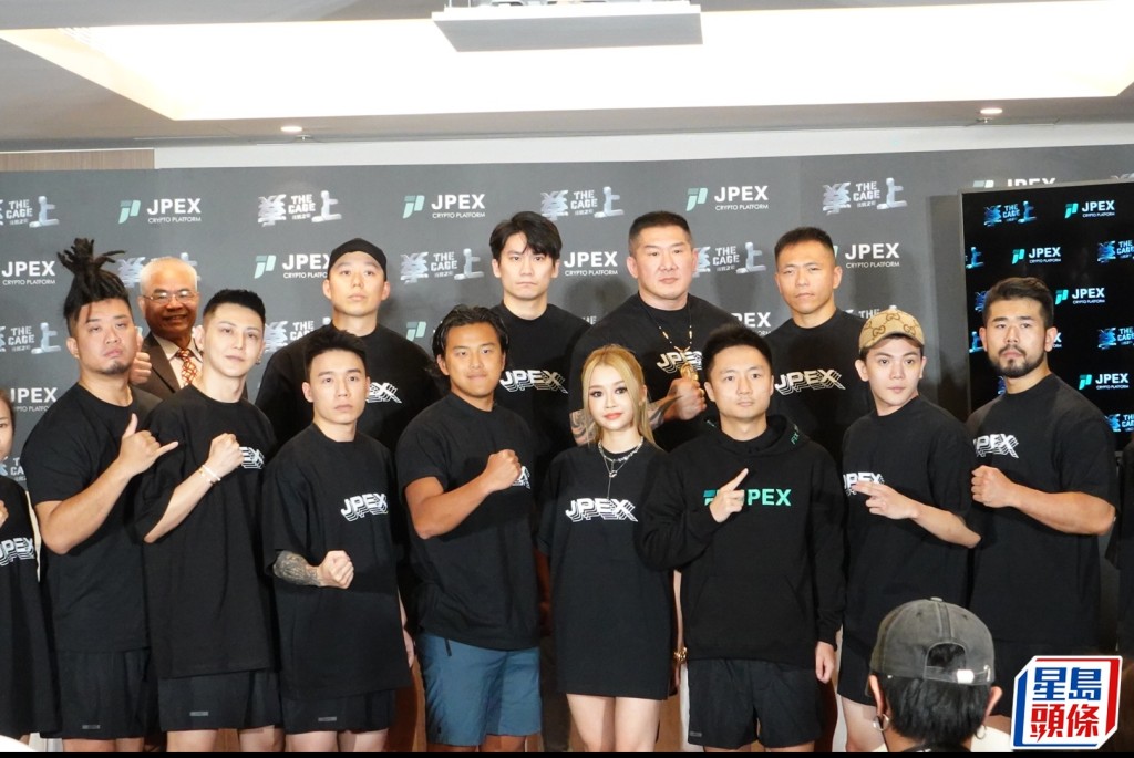 鍾培生去年會在台北小巨蛋舉行拳賽，先舉行過磅記者會。