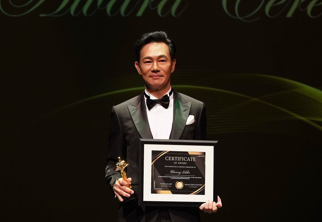 張兆輝憑精湛的演技在新片《空心人》勇奪「最佳男主角」寶座。 張兆輝憑精湛的演技在新片《空心人》勇奪「最佳男主角」寶座。