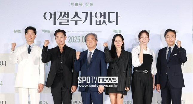 朴贊郁（左三）憑《選擇有罪》獲最佳電影、導演、劇本等提名