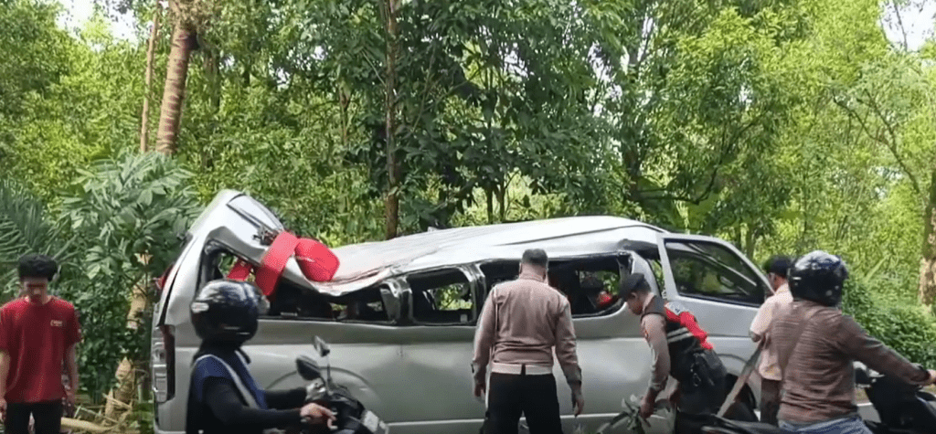 涉事車輛損毀嚴重。Threads@info_baturiti 涉事車輛損毀嚴重。Threads@info_baturiti