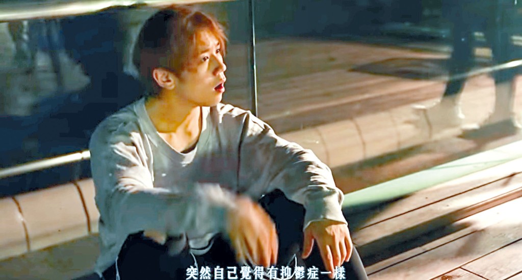 姜涛在纪录片中，大方谈及网上放负事件。