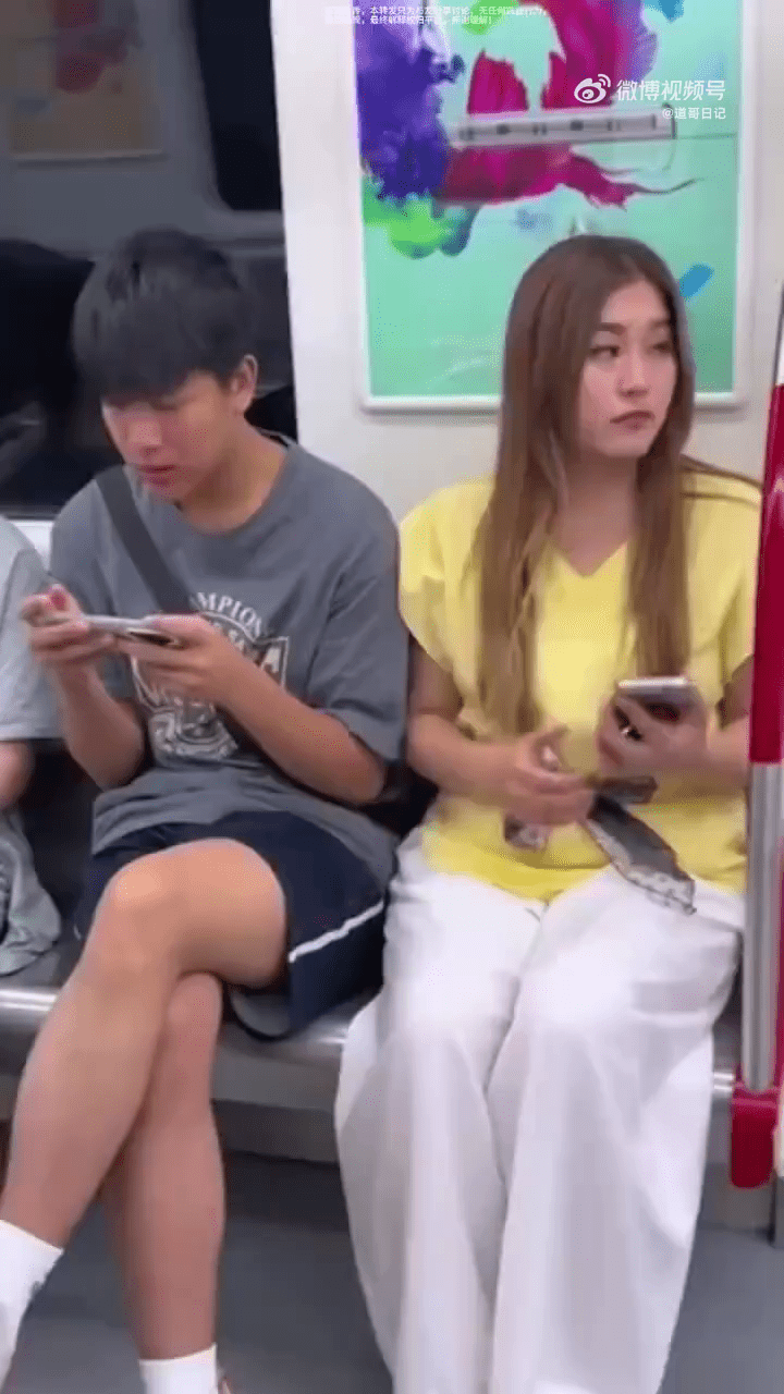 哈薩克女網紅拍攝所謂「測試中國男人」的惡搞影片。