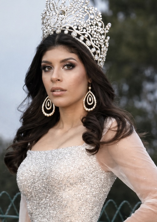 墨西哥前选美皇后戈麦斯（Carolina Flores Gomez）遇害引发社会关注。 X