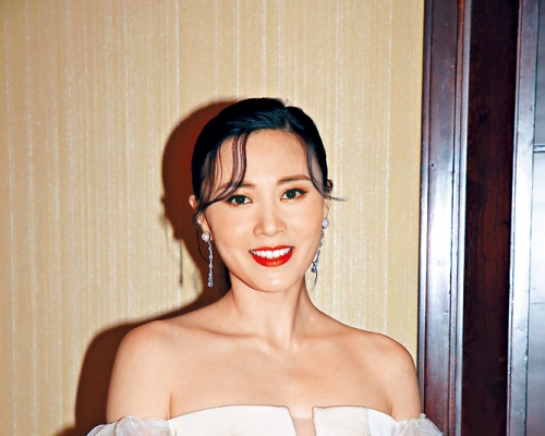 朱晨丽下月2号生日，但就拒绝透露当日会与谁共度。