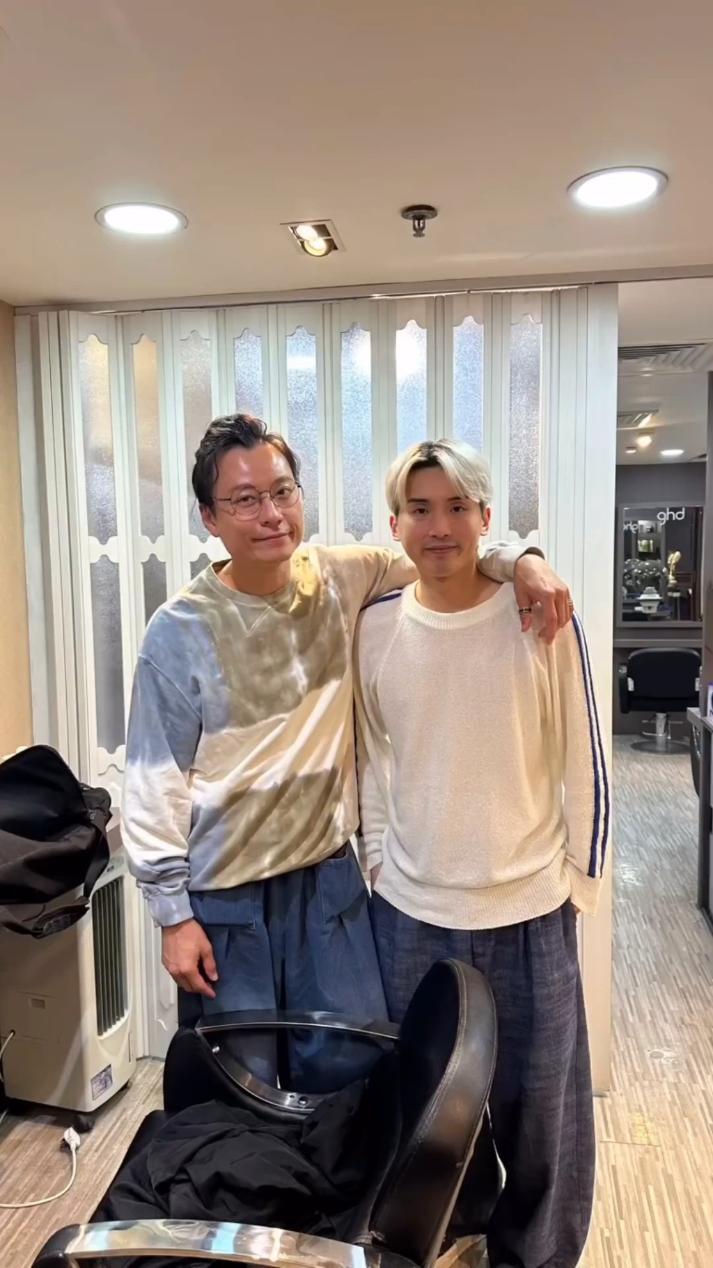 陈俊安返香港，探望发型师兼剪个新发型。