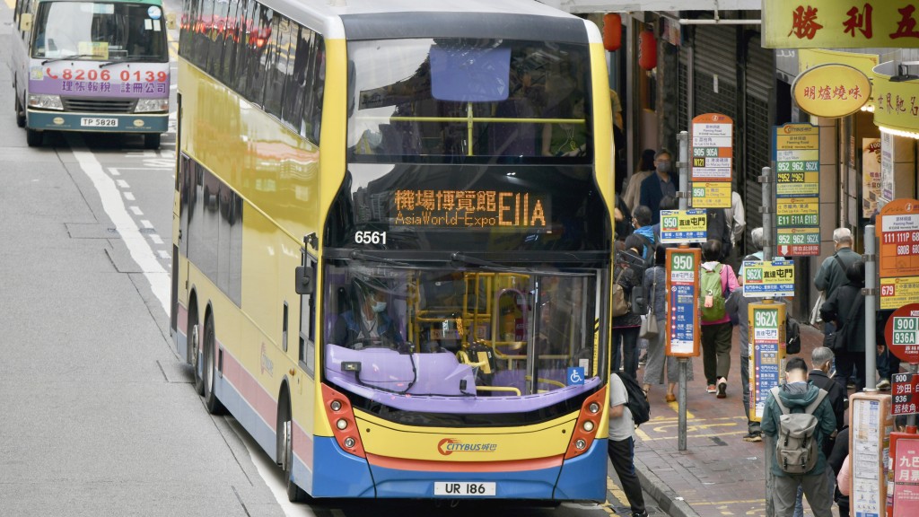 城巴稱已獲批准輸入20名內地車長,首批5人抵港後將接受駕駛考試。資料圖片