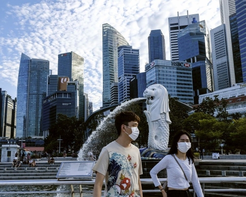 據指香港與新加坡的「旅遊氣泡」最快可在本月底實行。AP資料圖片