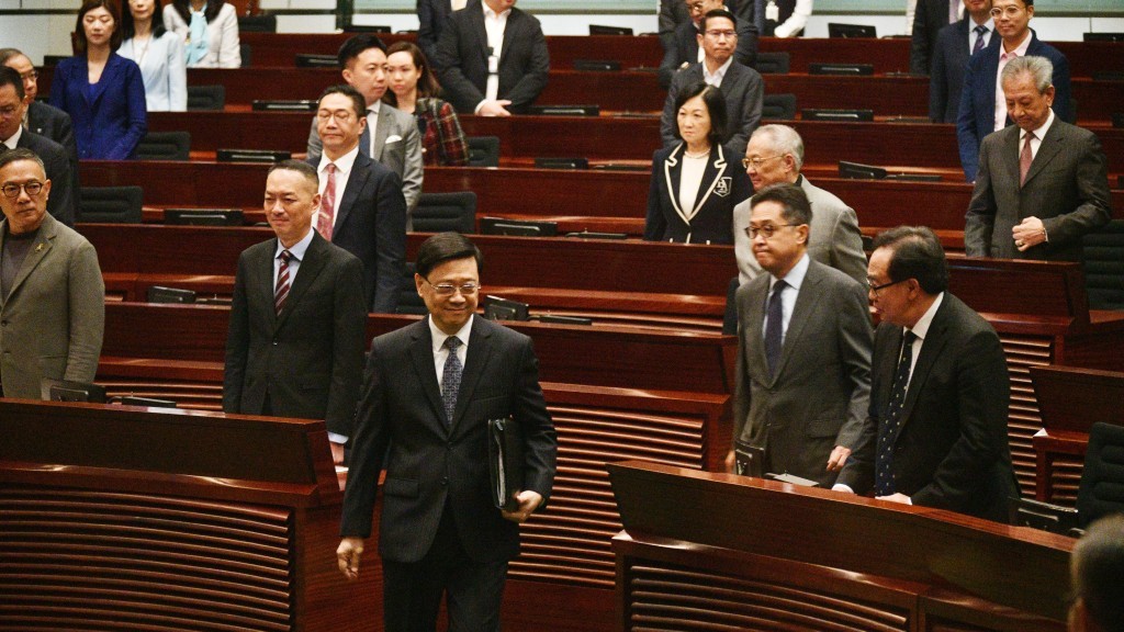 李家超專訪︱答問會主題聚焦「回報率高」 市民對國策了解仍薄弱 立會討論助加強認知
