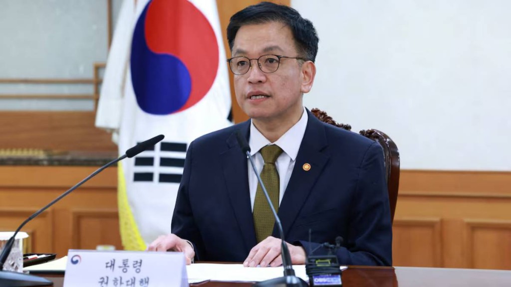 南韓代總統崔相穆面臨在野黨聯手彈劾。路透社