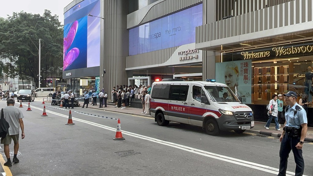 警方封鎖現場調查。楊偉亨攝