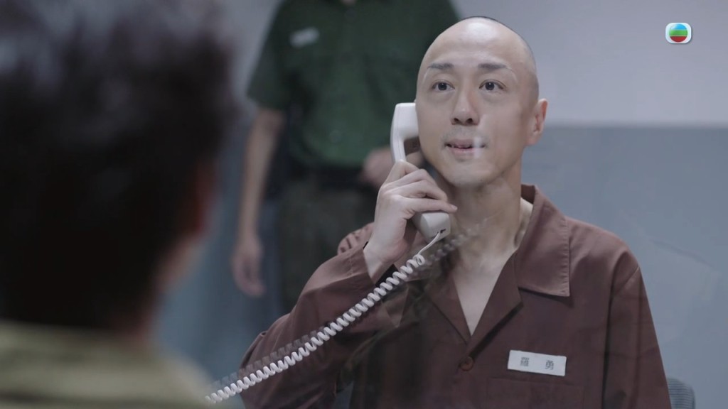 戴耀明被控殺人罪竟免卻牢獄之苦。 戴耀明被控殺人罪竟免卻牢獄之苦。