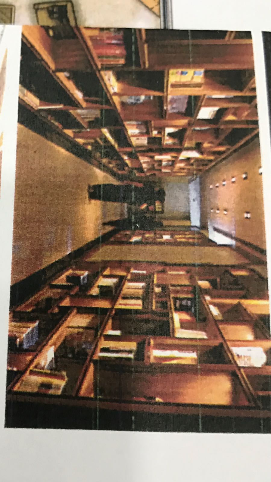 大宅的私人圖書館。本報圖片