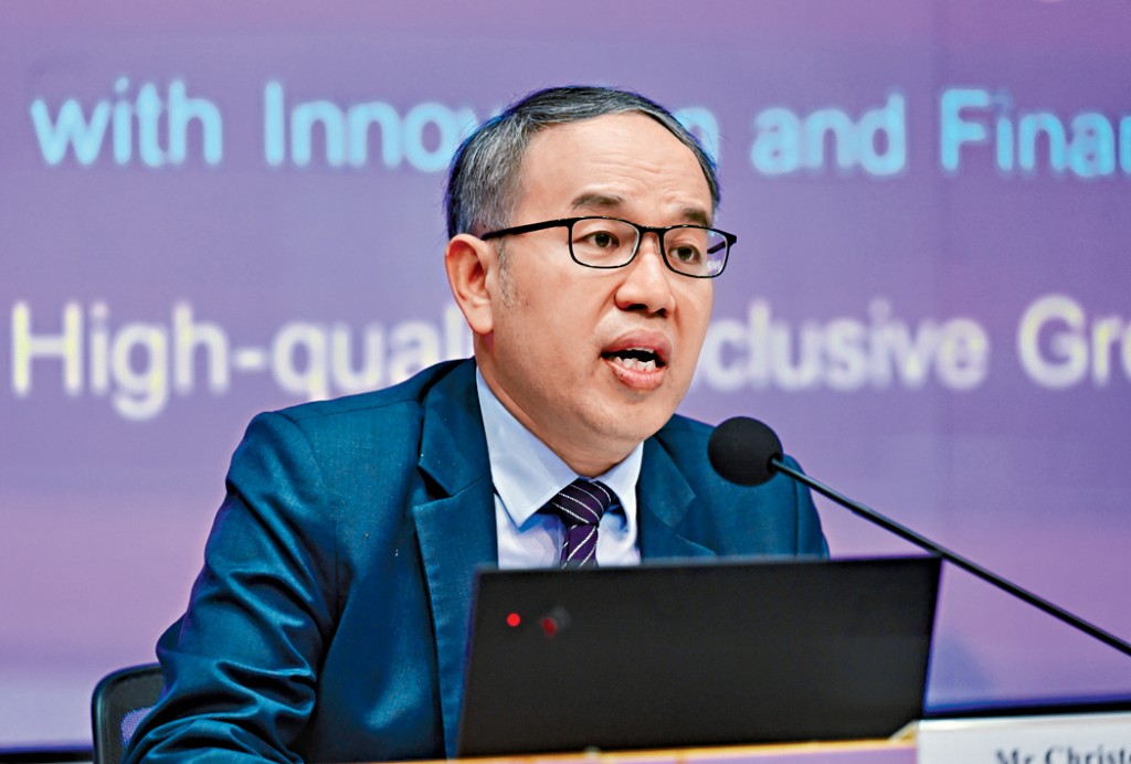 財庫局局長許正宇表示，通過發債支持基建發展是國際普遍做法。