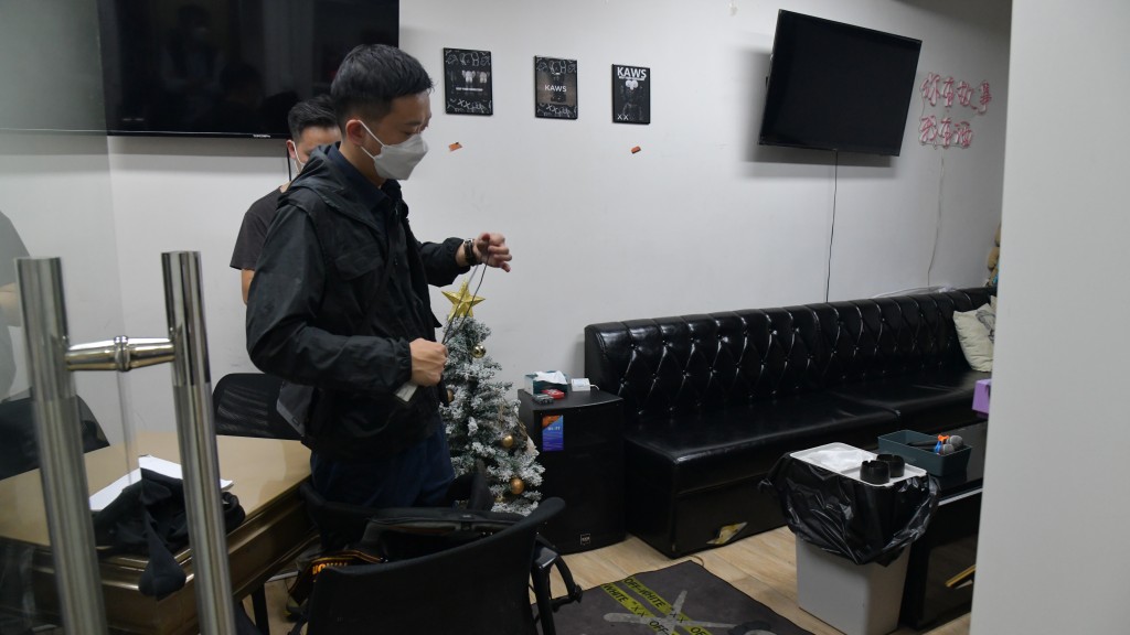 警方當日在場調查。 資料圖片