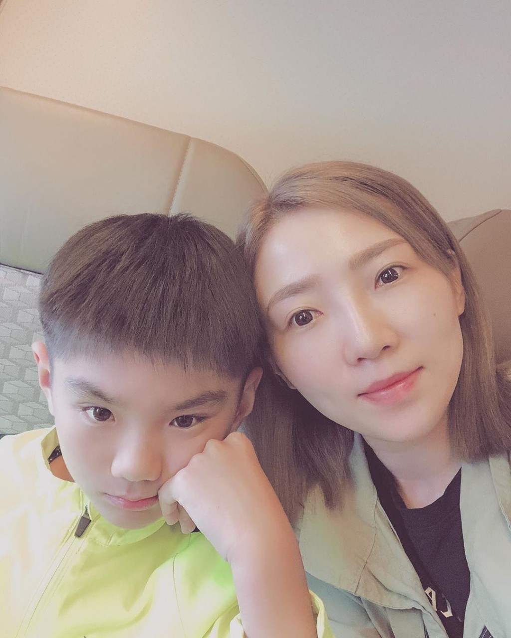 傅珮嘉與兒子。 傅珮嘉IG