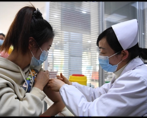 北京疾控公布曾對疫苗嚴重過敏者禁接種新冠疫苗。新華社資料圖片