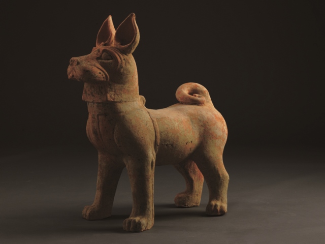 彩繪紅陶犬（圖片來源：香港文化博物館）