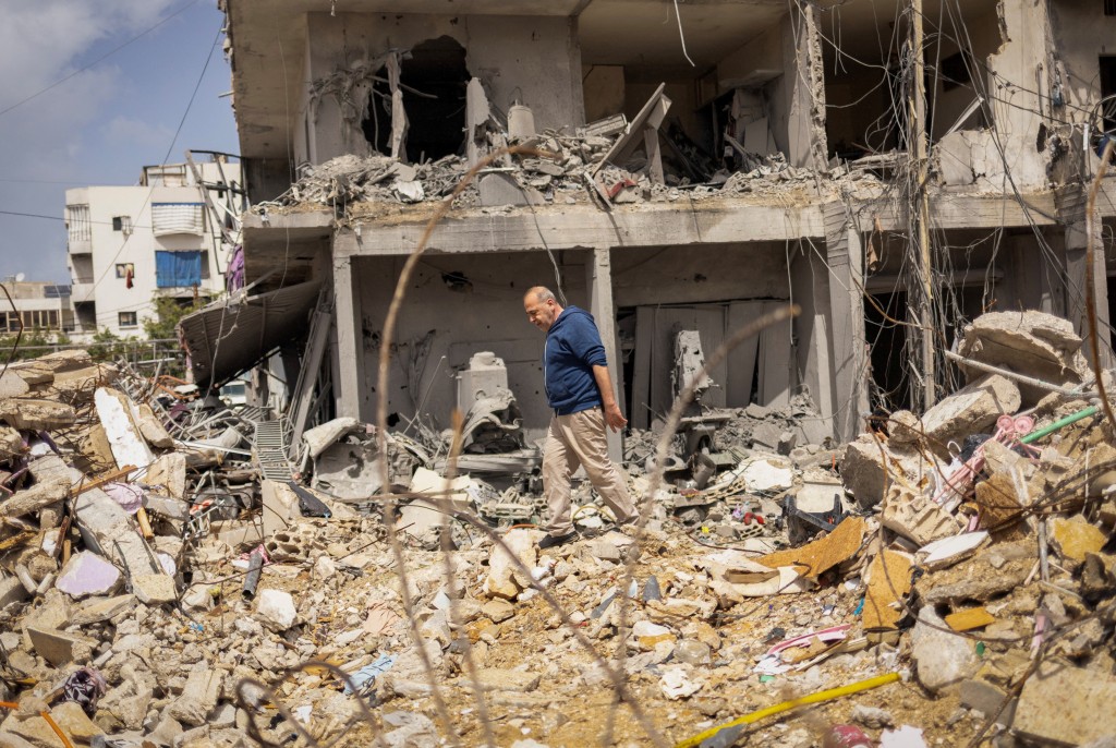 奥思称，不希望让黎巴嫩重演加沙的情况。路透社