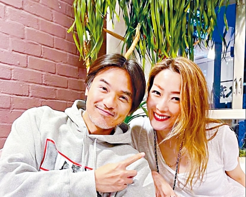 冯德伦大晒与Sammi合照，但就指二人合作电影不知何时上映。