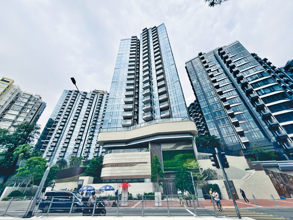 黃金海灣．意嵐錄大手客斥資2125萬購入2伙作投資用途。